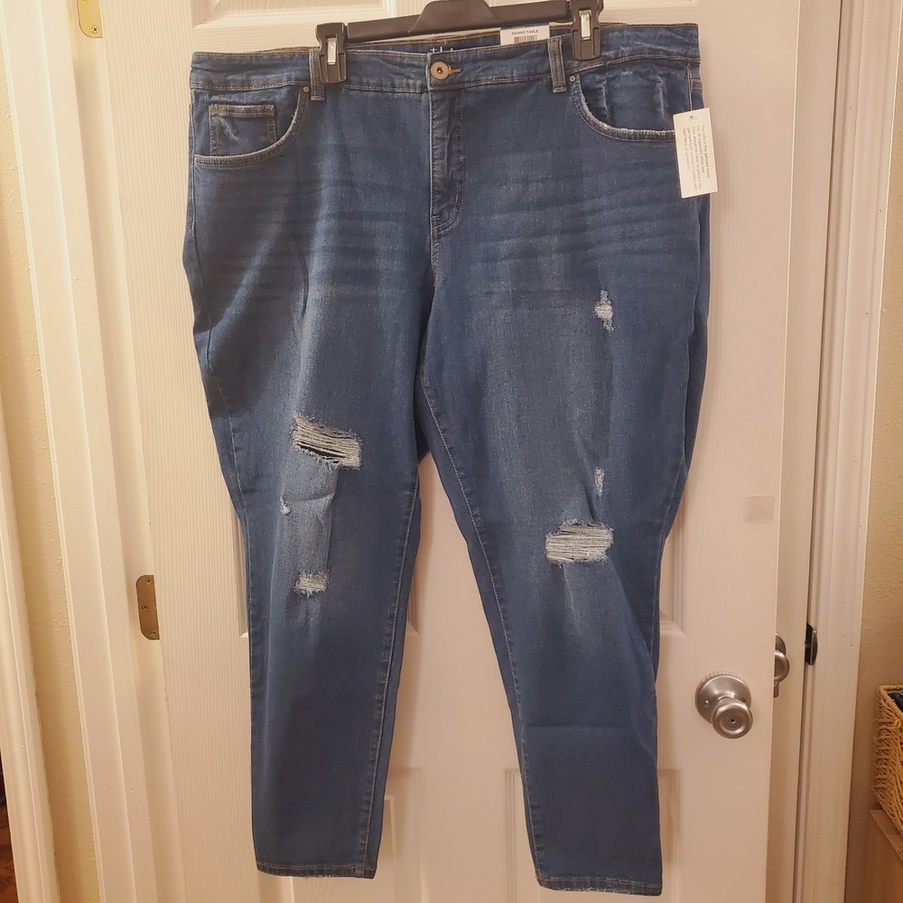 Style & Co Sz 20W Curvy Skinny Leg Medium Wash‎ distressed ankle/crop jeans NWT